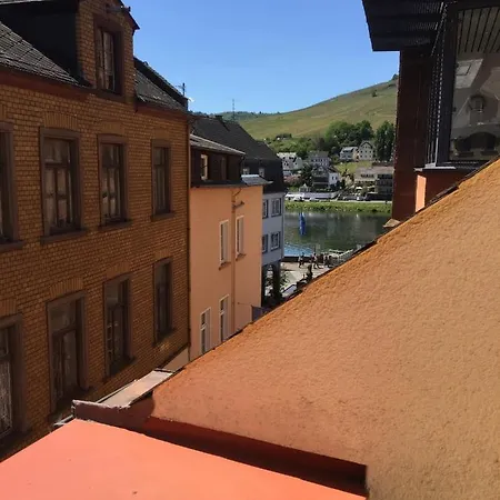 招待所 Weingut Day