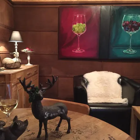 Weingut Day 招待所