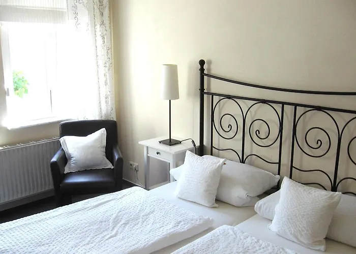 Πανσιόν Weingut Day Zell an der Mosel