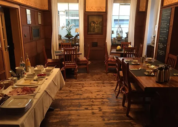 Weingut Day Πανσιόν 3*